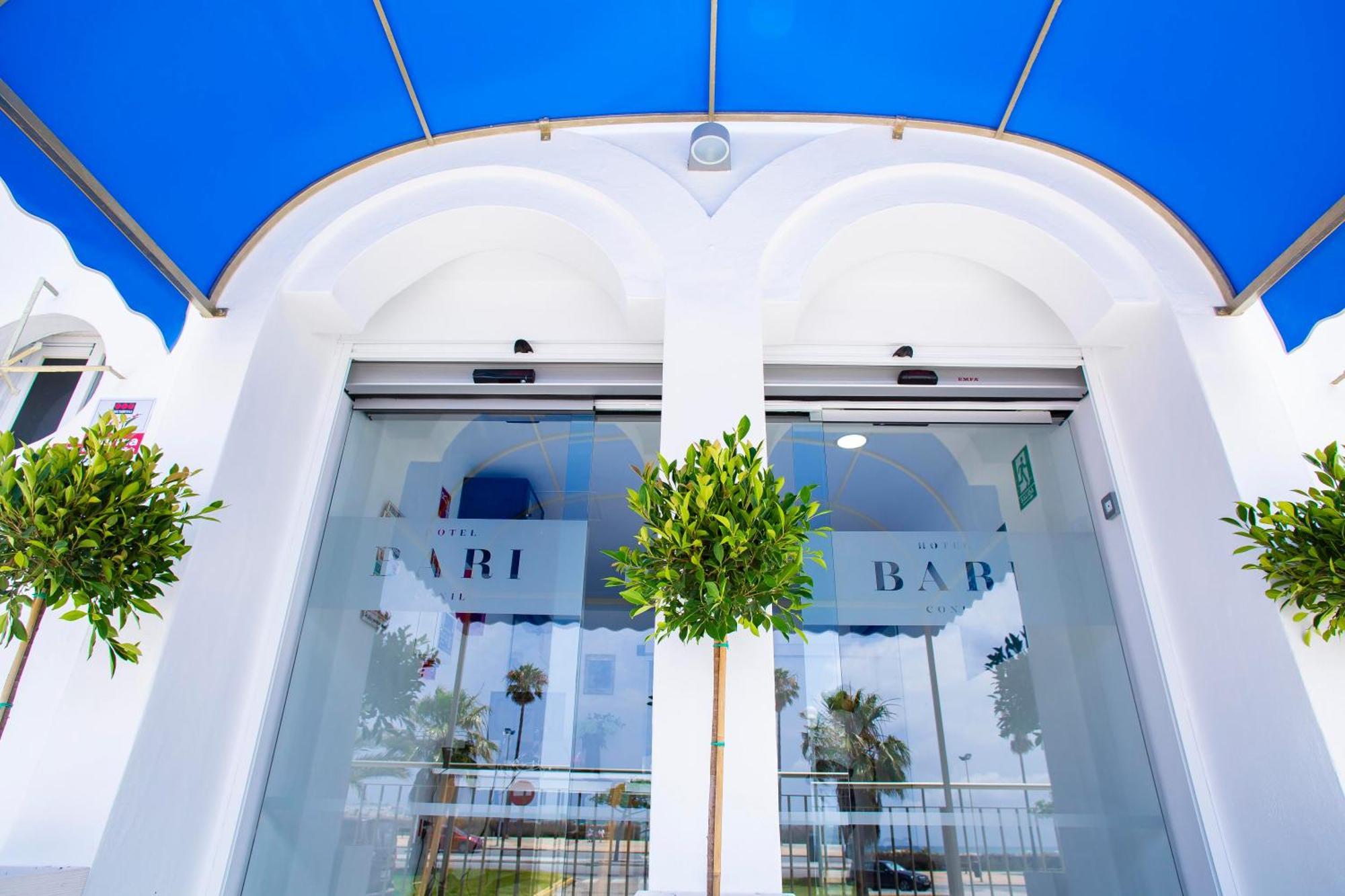 Hotel Bari Conil De La Frontera Exterior photo