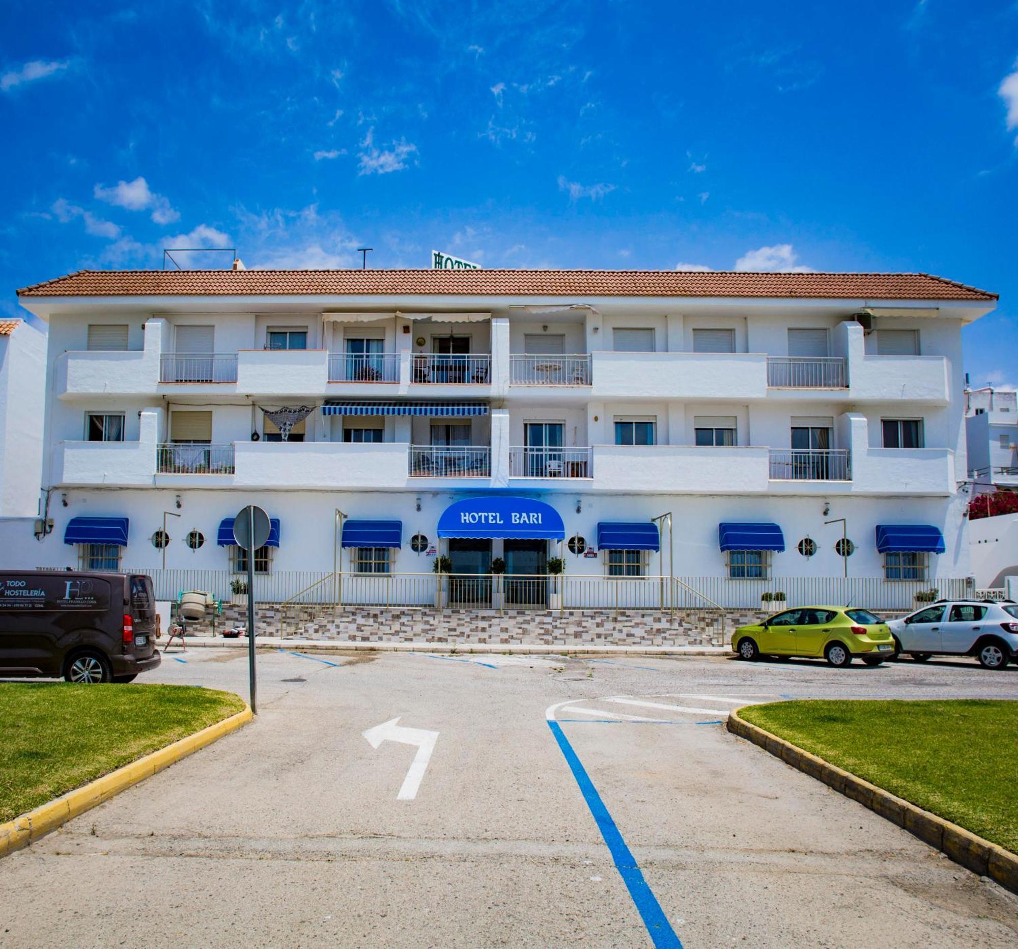 Hotel Bari Conil De La Frontera Exterior photo